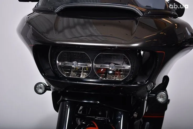 Harley-Davidson FLTRXSE  Image 8
